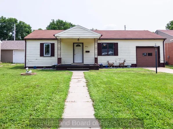 623 Memorial Dr, Grand Island, NE 68801