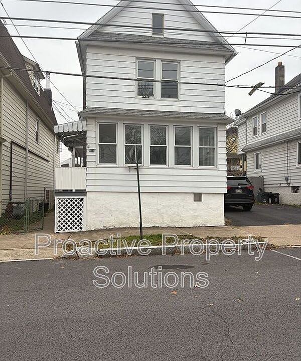 1st image of 461 Madison St Unit 461