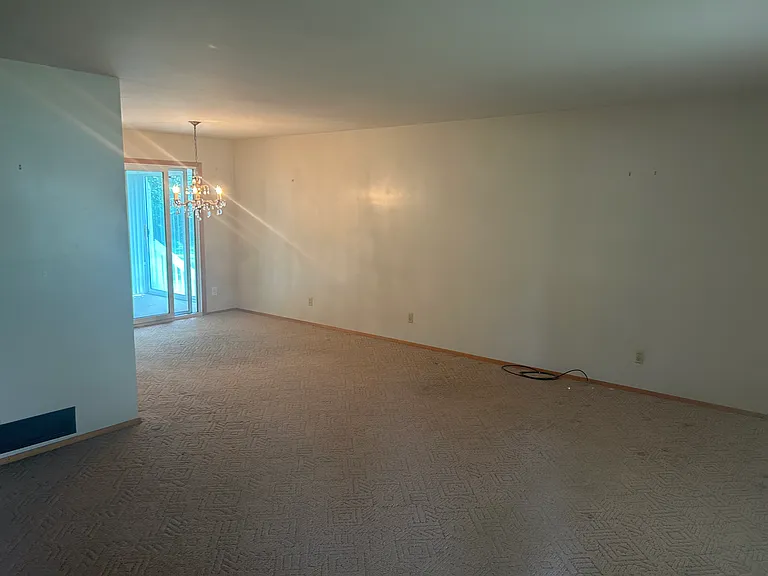 371 Elm Ave — Photo 8