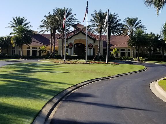 Colonial main clubhouse
