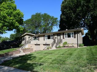 3330 S 82nd St, Omaha, NE 68124