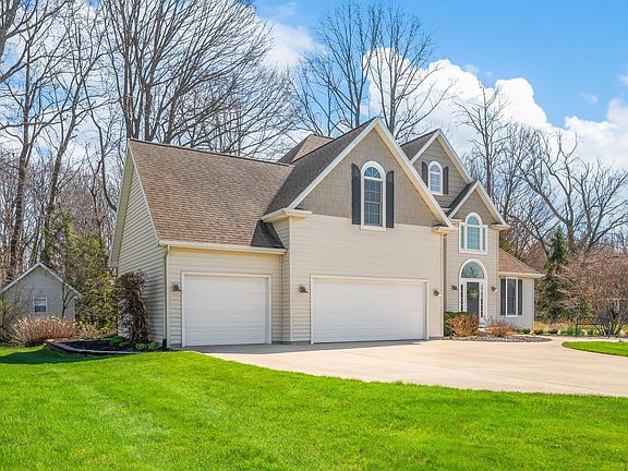 3rd image of 2755 Southfork Dr