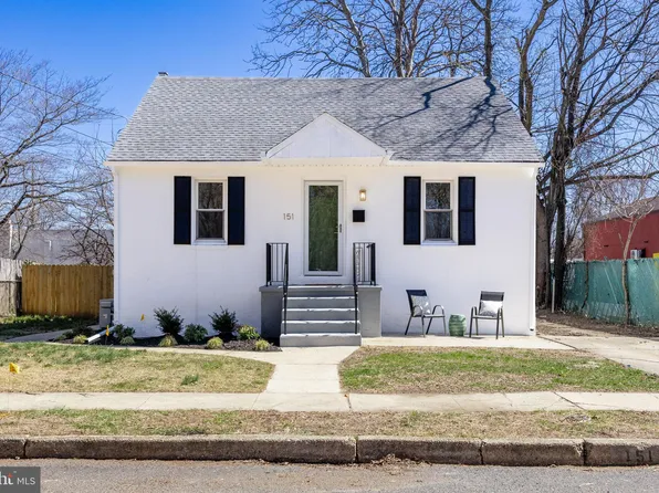 151 Delaware Ave, Mount Ephraim, NJ 08059