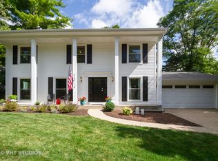 468 Rockland Rd, Crystal Lake, IL 60014