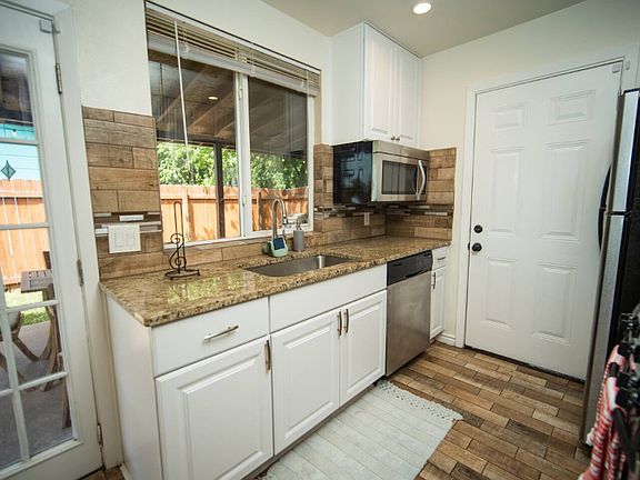 4th image of 820 Turtle Creek Blvd Unit A