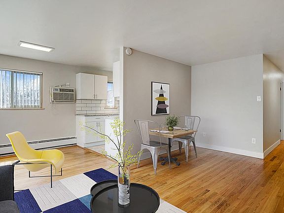 2nd image of 175 S Sherman St APT 3