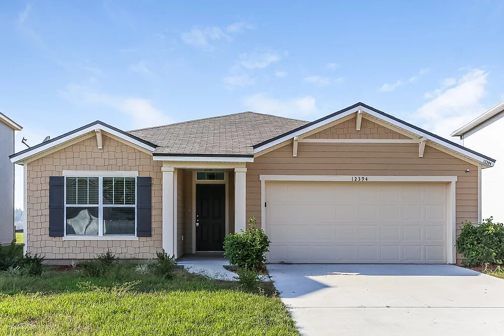 3 bed, 2.0 bath, 1711 sqft, $1,885 — Photo 1