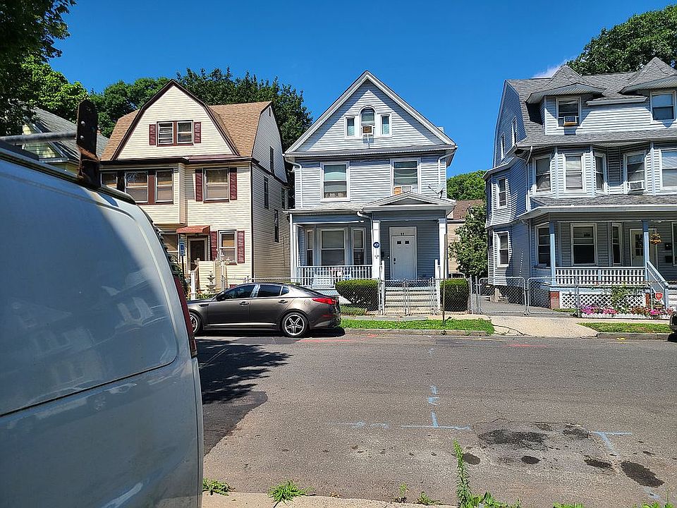 1st image of 17 N 17th St