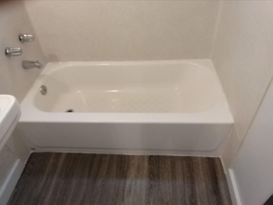 1st image of 6105 Woodruff Ave APT C