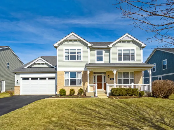 1232 Parkside Dr, Sugar Grove, IL 60554