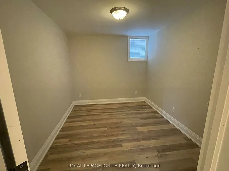 30 Watson St #BASEMENT — Photo 7