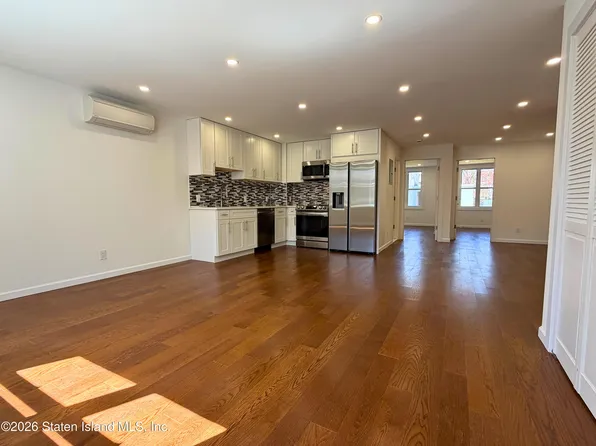 189 Saint Marys Ave #1, Staten Island, NY 10305