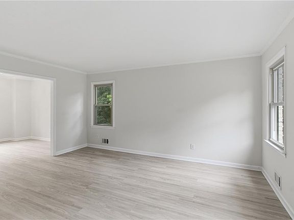 5th image of 2282 Tiffany Ct