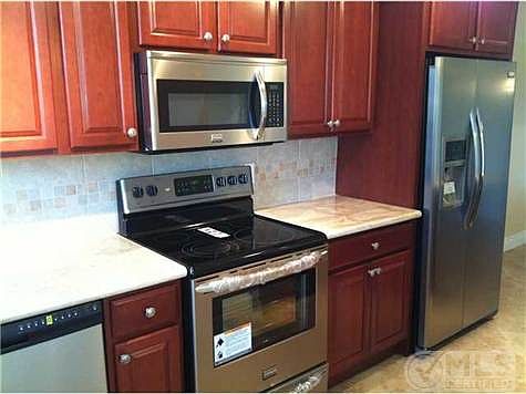 2nd image of 104 Paradise Harbour Blvd APT 106