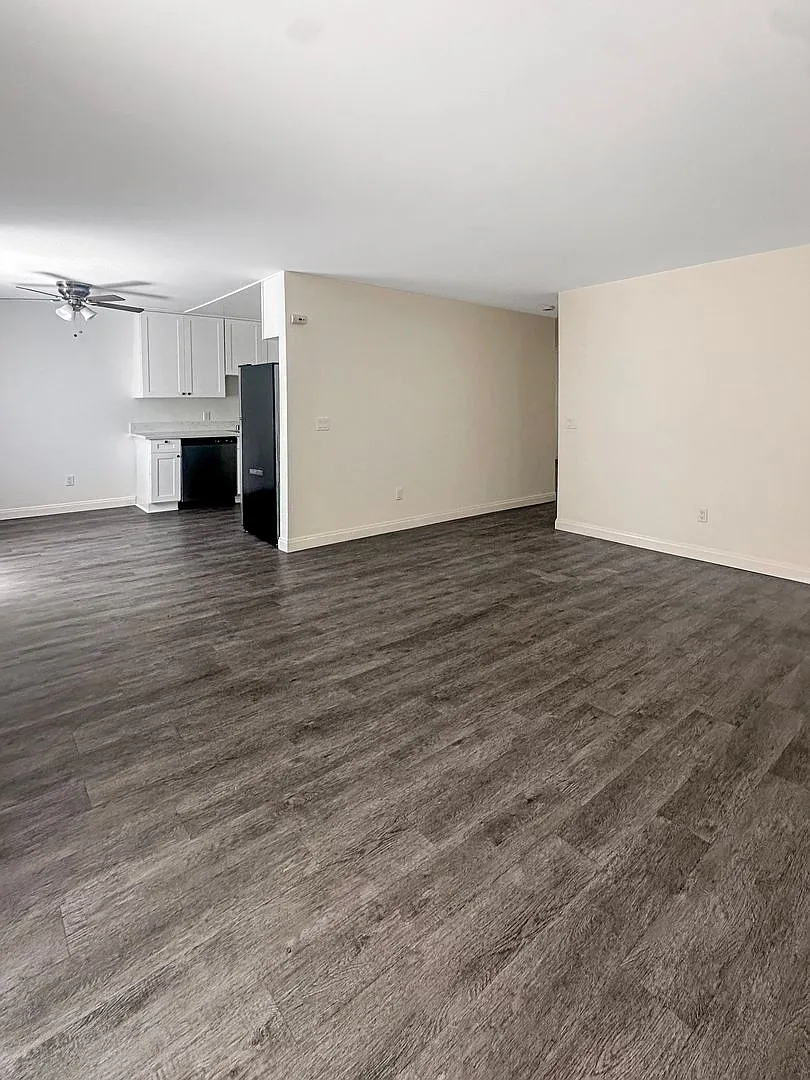 2 Bedroom, 2 Bath In Spring Valley — Photo 4
