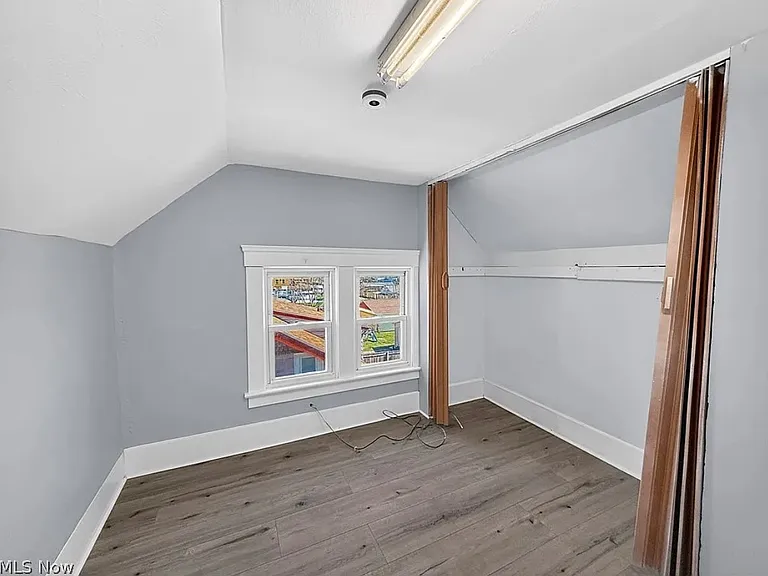 1850 E 32nd St #1 — Photo 9