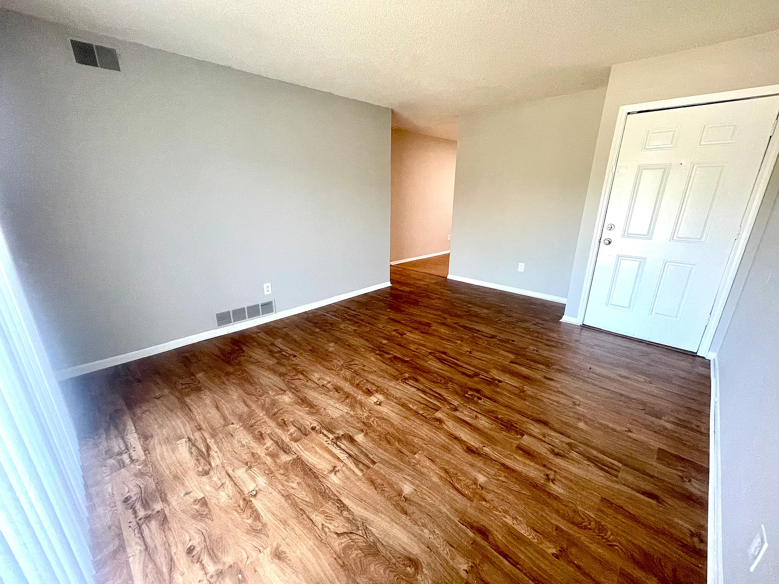 2 bed, 740 sqft, $925 — Photo 4