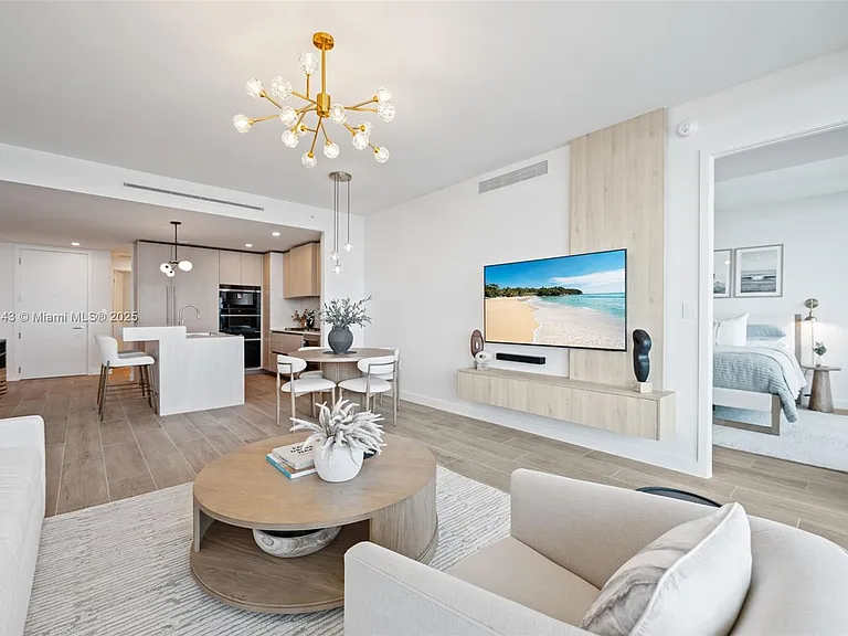 900 N Ocean Blvd #1005 — Photo 16