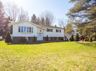 529 Cherry Hill Rd, Nazareth, PA 18064
