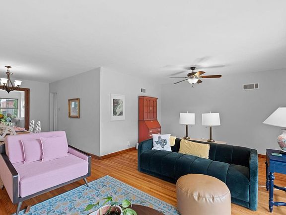 5th image of 931 Mulberry Ln