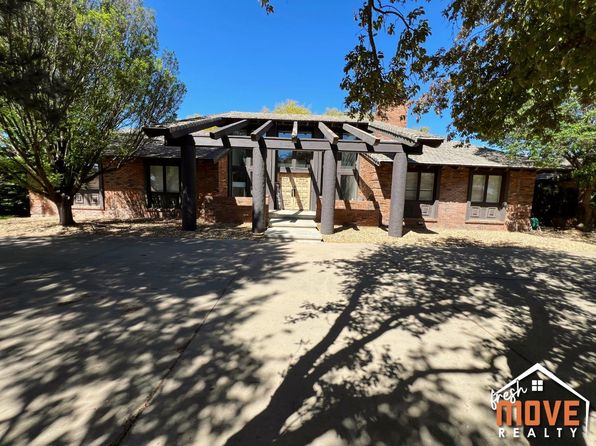 1420 N Pershing Ave, Liberal, KS 67901