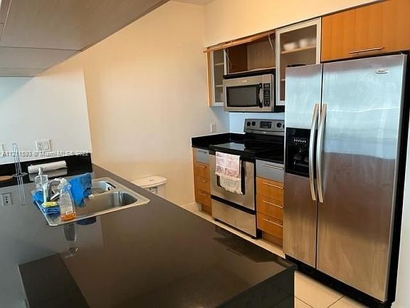 2nd image of 1750 N Bayshore Dr APT 1812