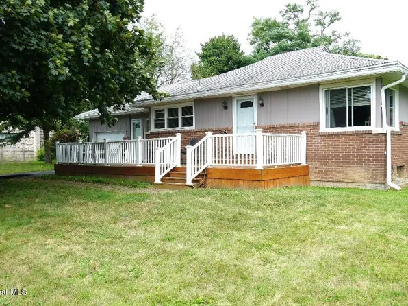 207 Hackett Boulevard, Albany, NY 12208