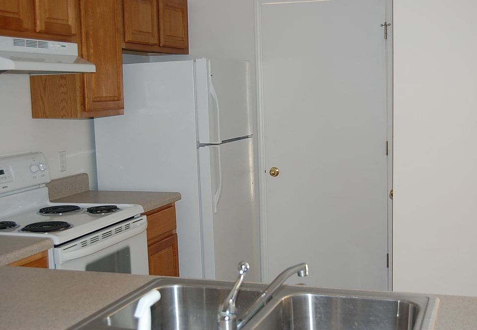 1st image of 1800 Treeline Ct