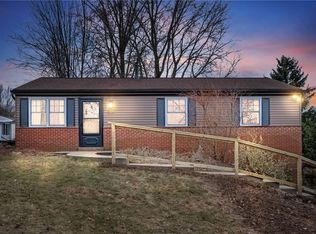 514 Crestview Dr, Pittsburgh, PA 15239