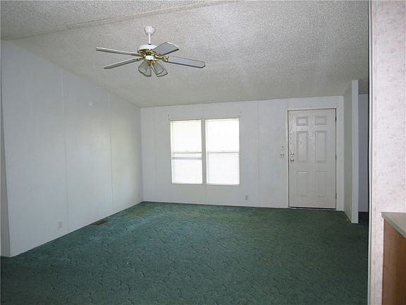 4th image of 2039 E Lone Star Drive