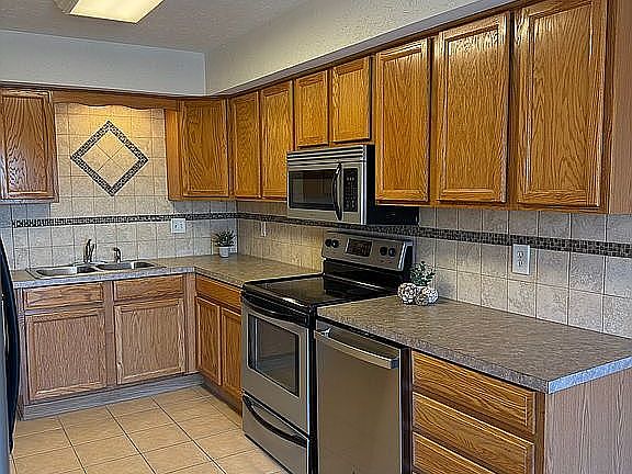 3rd image of 2005 Thurston Ave APT 3