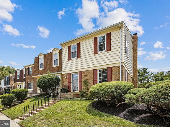 3rd image of 6581 China Grove Ct
