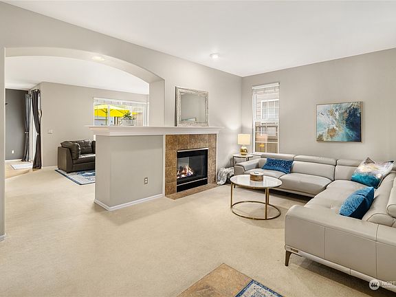 4th image of 1777 12th Avenue NE