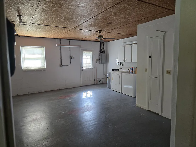 412 Sunset Rd — Photo 6