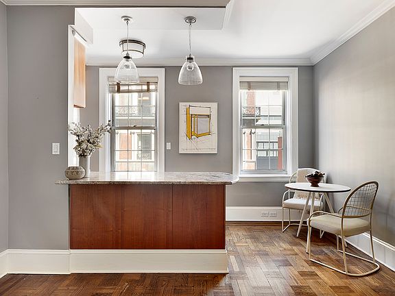 5th image of 41 5th Ave APT 10D
