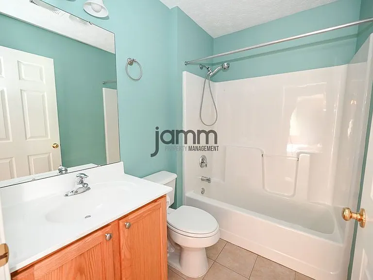 8728 Breckenridge Oval — Photo 13