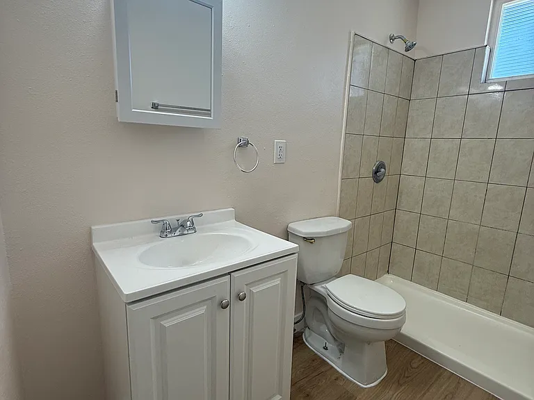 3155 Banning Ave #A — Photo 2