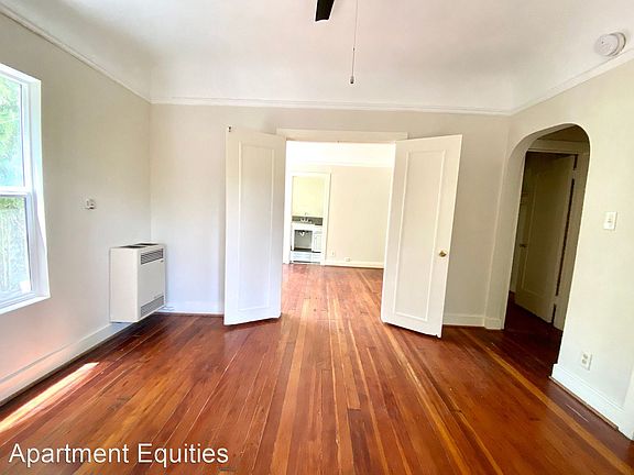 3rd image of 1207 N Orange Dr APT 102