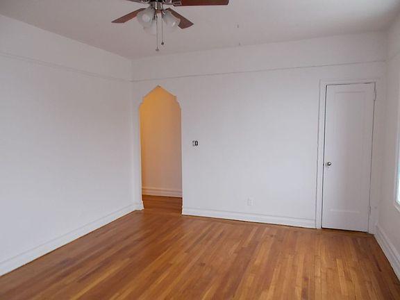 5th image of 540 Saint Johns Pl APT 6H