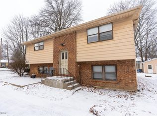 3908-3910 Frederick St, Youngstown, OH