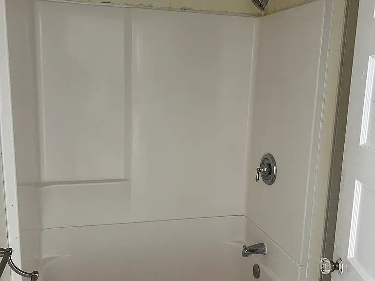13 Forest Ave #2 — Photo 3