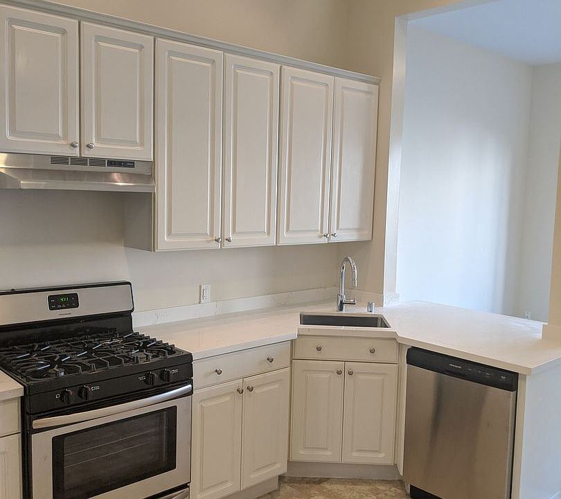 1st image of 488 Castro St #488
