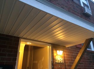 9426 Lansford St, Philadelphia, PA 19114