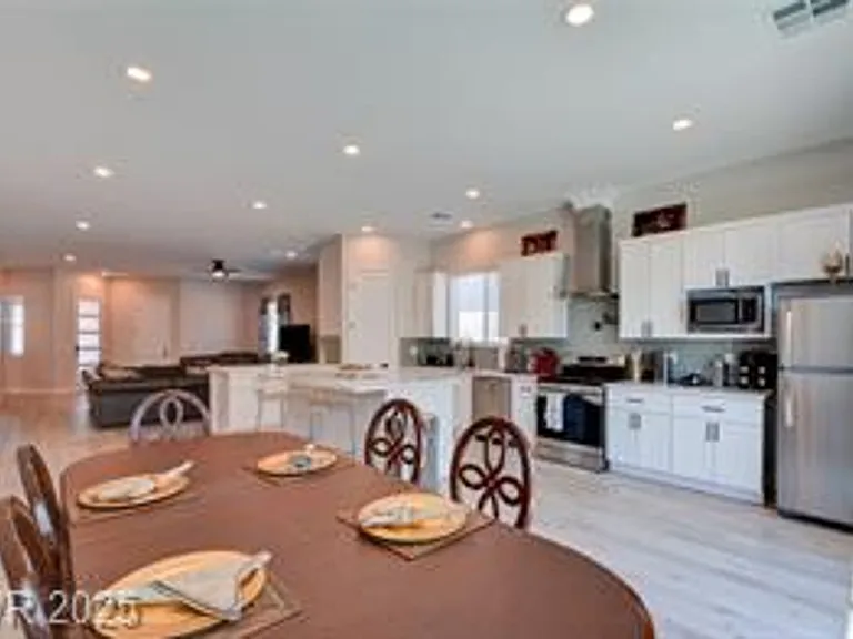 5534 Stormy Night Ct — Photo 9