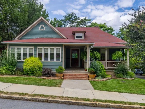 803 W Academy St, Winston Salem, NC 27101