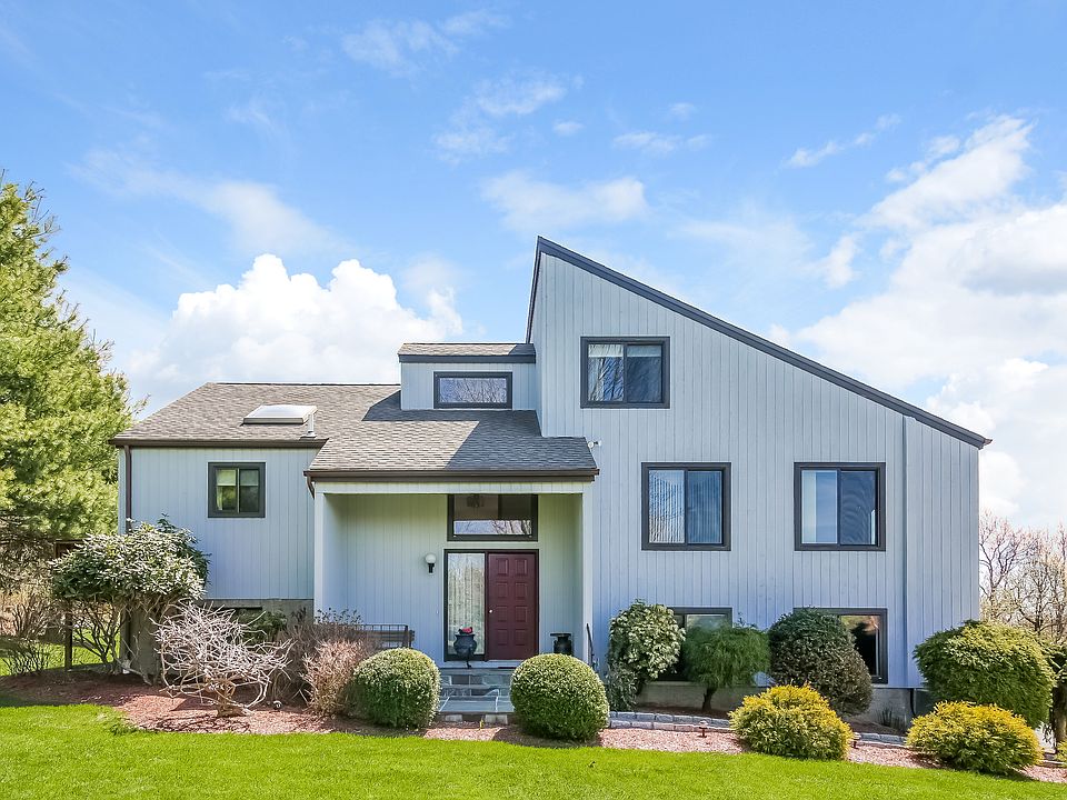 1st image of 24 Angela Dr