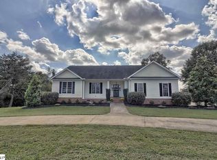 537 Albatross Rd, Easley, SC 29640