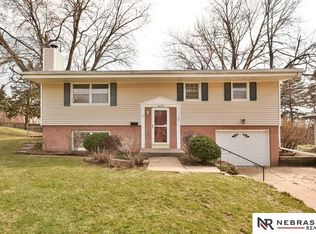 12117 Weir St, Omaha, NE 68137