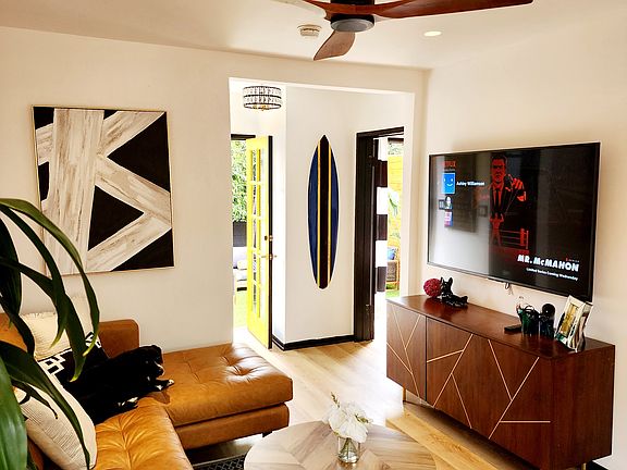 4th image of 504 Sunset Ave #504