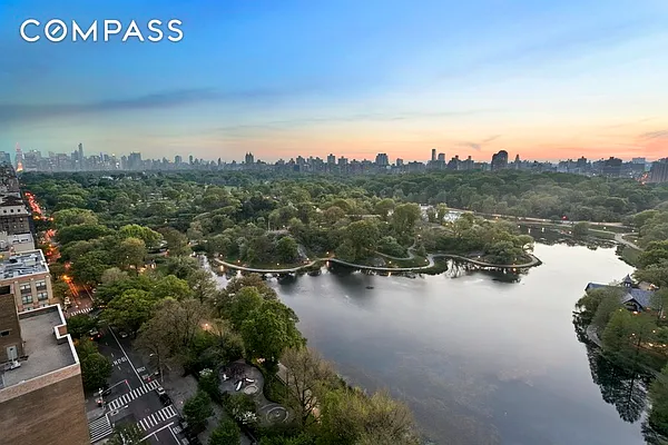 Sold by Compass | media 17